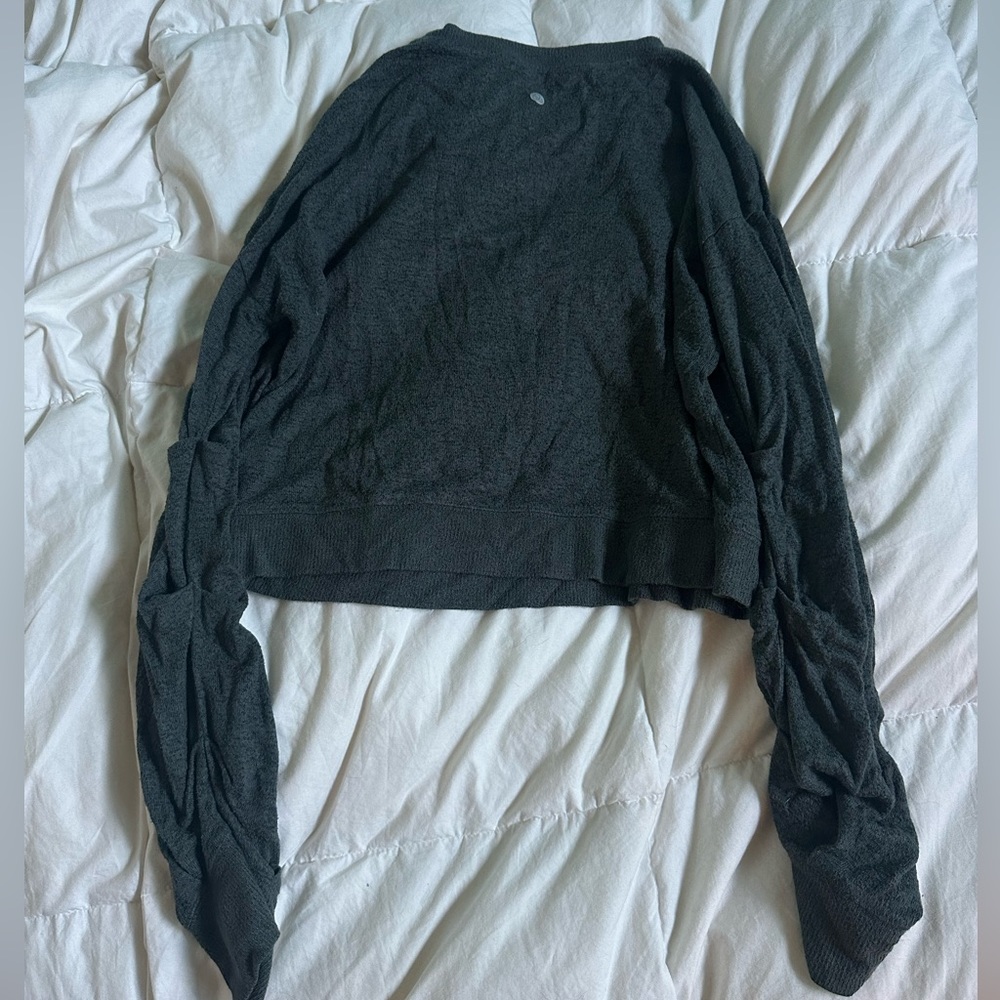 ZELLA GREEN ATHLEISURE SWEATER — KIDS SIZE 14/16 FITS LIKE A WOMENS SMALL